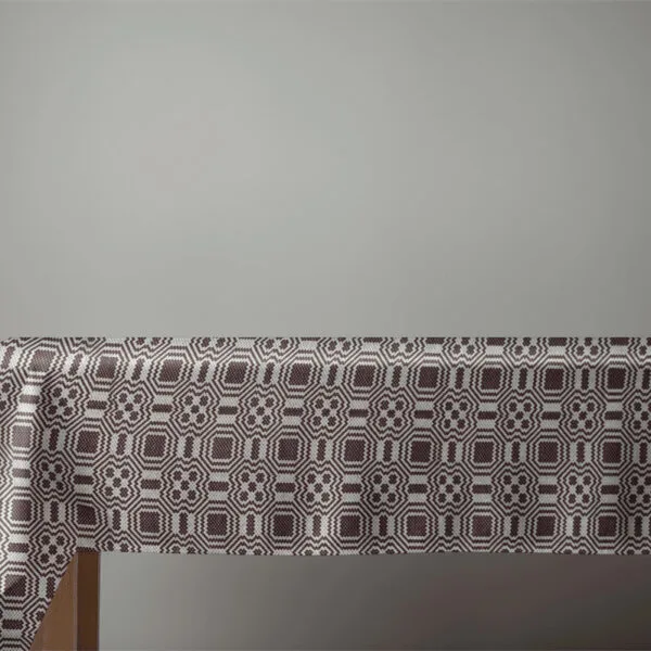Fata de masa rustica